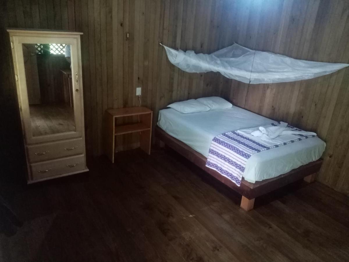 Hotel Casa Maya Livingston Bagian luar foto